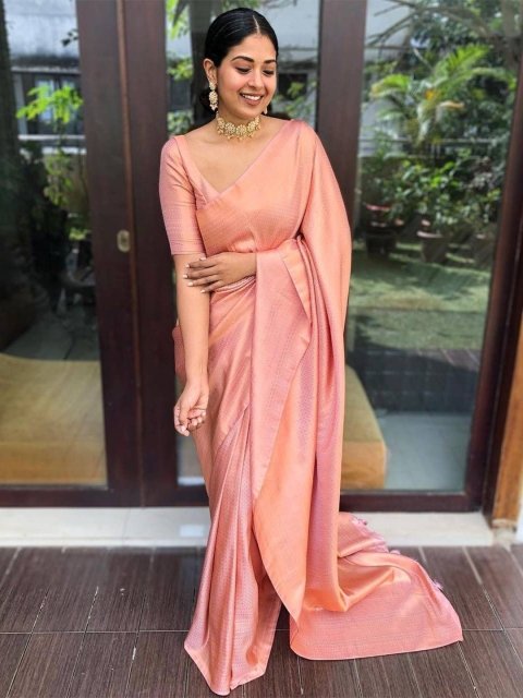 Kriyansh Woven Design Zari Kanjeevaram Saree