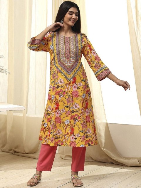 Nakshtra Women Floral Embroidered Flared Sleeves Mirror Work Anarkali Kurta