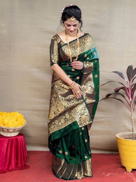 Mandara Fashion Floral Zari Banarasi Saree