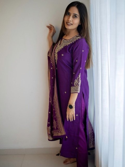 MANDARA Women Ethnic Motifs Beads and Stones Kurta & Trousers With Dupatta - Image 3