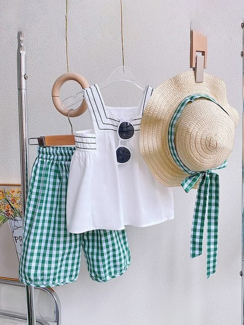 Girls clothings