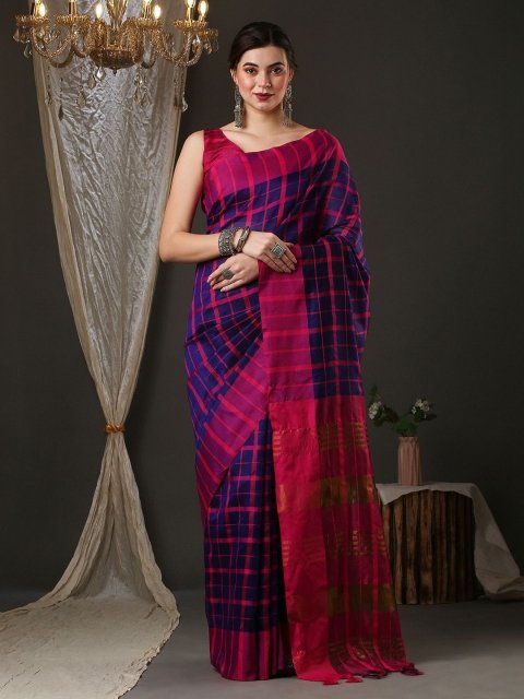 IndianRang Checked Print Saree With Unstitched blouse piece
