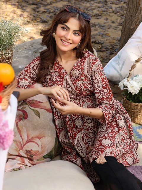 Janasya Pure Cotton Paisley Printed A-line Tunic