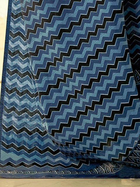 Mandara Ethnic Motifs Printed Saree - Image 4