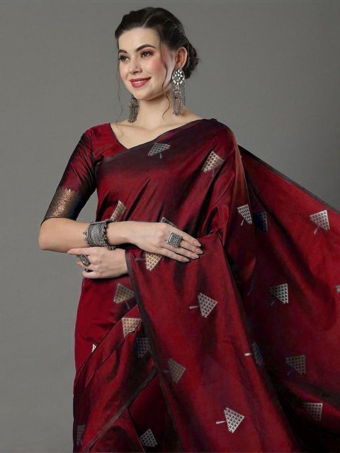 Kriyansh Women Maroon Sarees