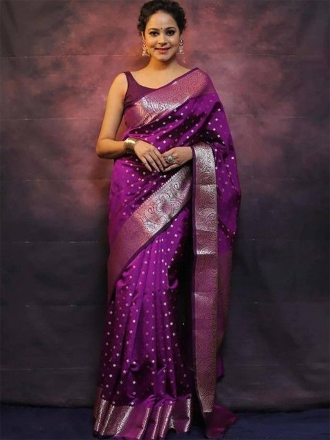 Lookmark Woven Design Zari Kanjivaram Saree