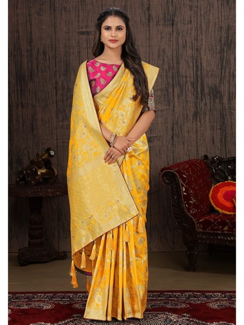 MONJOLIKA FASHION Floral Woven Design Zari Silk Blend Banarasi Saree