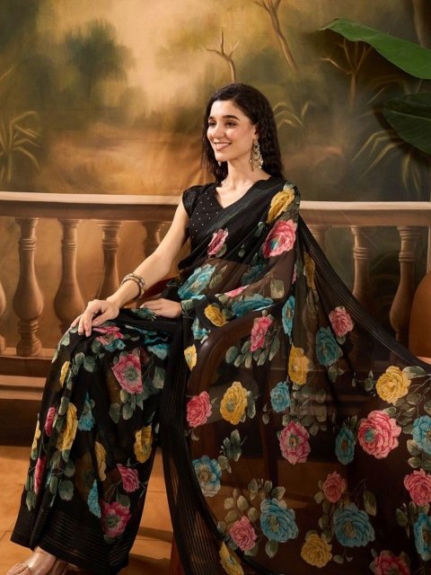 Mandara Floral Printed Saree With Unstitched Blouse