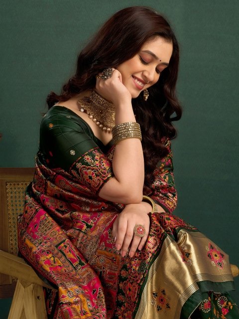 Mandara Woven Design Printed Saree With Blouse