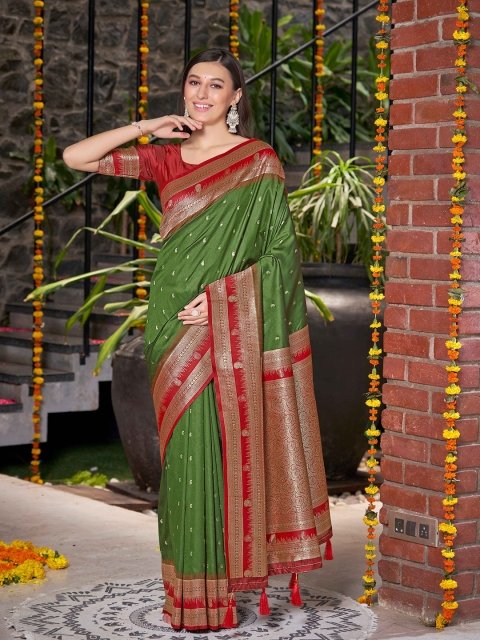 SAREETHNIC Woven Design Zari Pure Silk Banarasi Saree