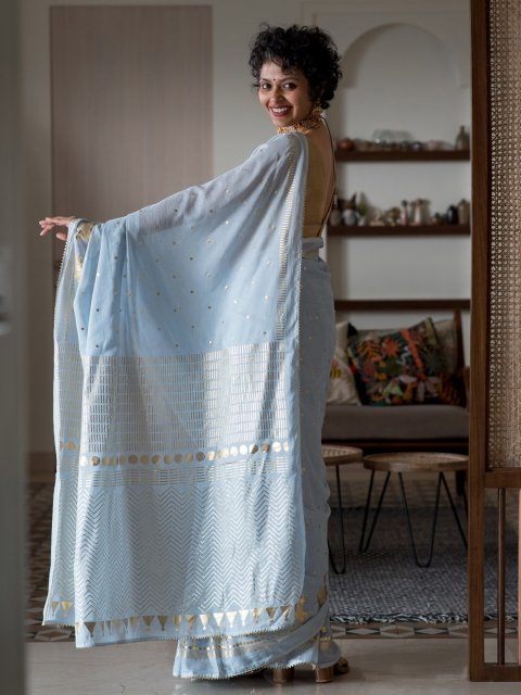 Suta Blue & Gold-Toned Polka Dot Saree - Image 3