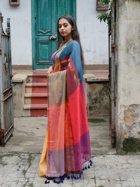 Suta Multicoloured Checked Pure Cotton Saree - Image 2