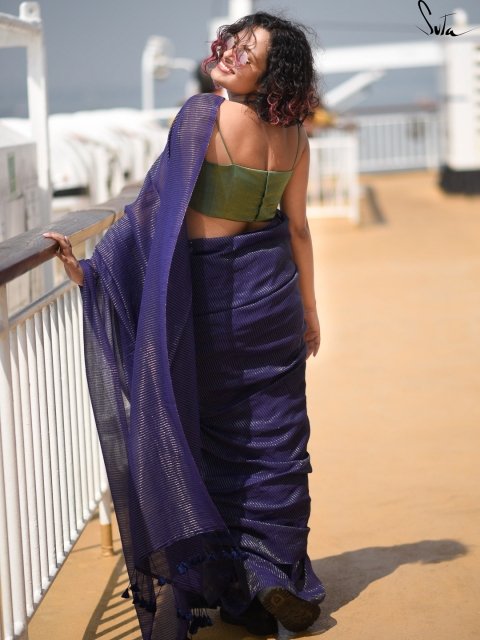 Suta Purple Woven Zari Striped Pure Handloom Cotton Saree - Image 4