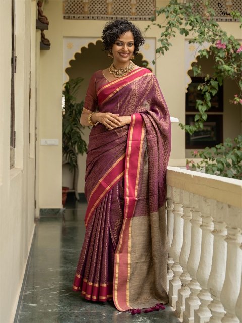 Suta Woven Design Zari Magenta Slub Saree